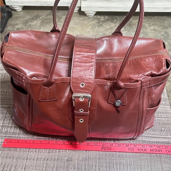 Brown Leather Duffel Bag with Sleek Shiny Leather Great Bag Top 5 Bag